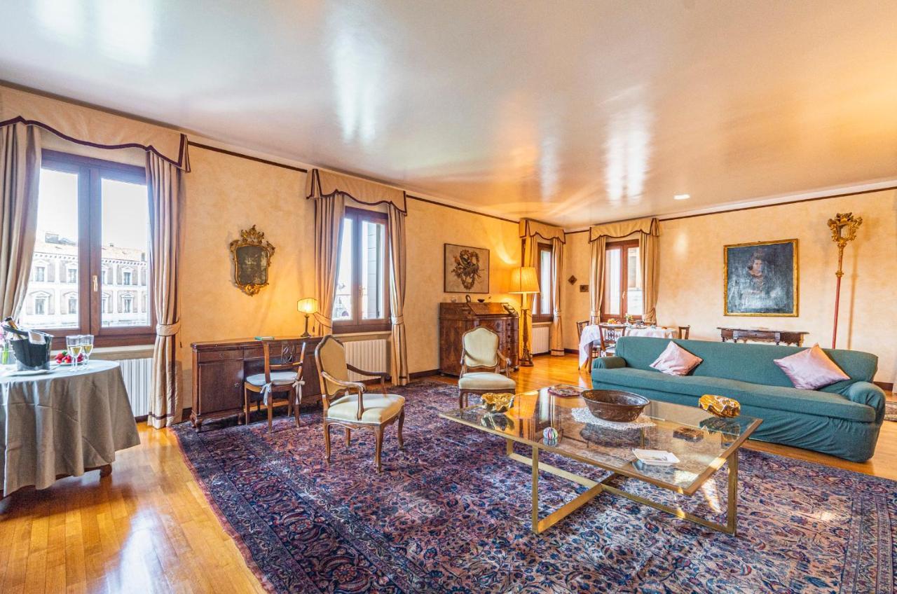 Ca' Pellegrini Luxury Grand Canal Венеция Экстерьер фото